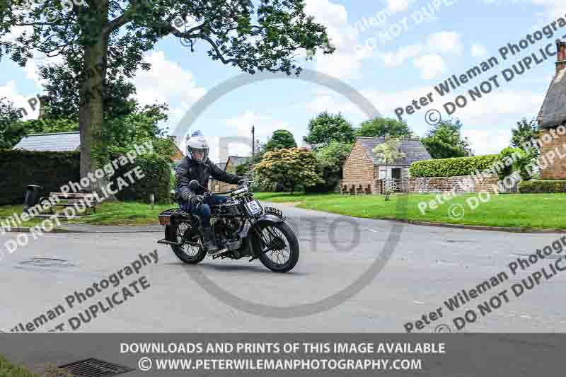 Vintage motorcycle club;eventdigitalimages;no limits trackdays;peter wileman photography;vintage motocycles;vmcc banbury run photographs